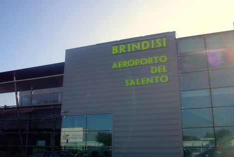 https://static.digitaltravelcdn.com/uploads/1403/promo/brindisi aeroporto_risultato.jpg